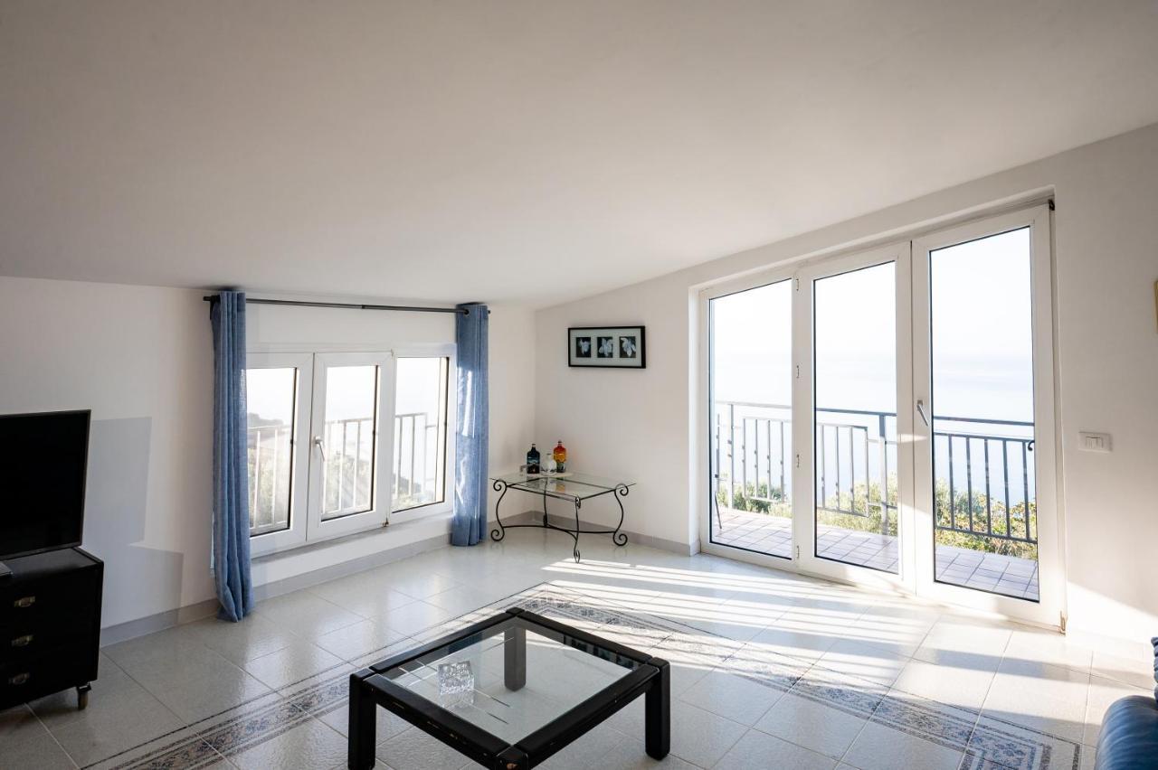 Apartmán La Casa Del Maestro Attico Pisciotta Exteriér fotografie