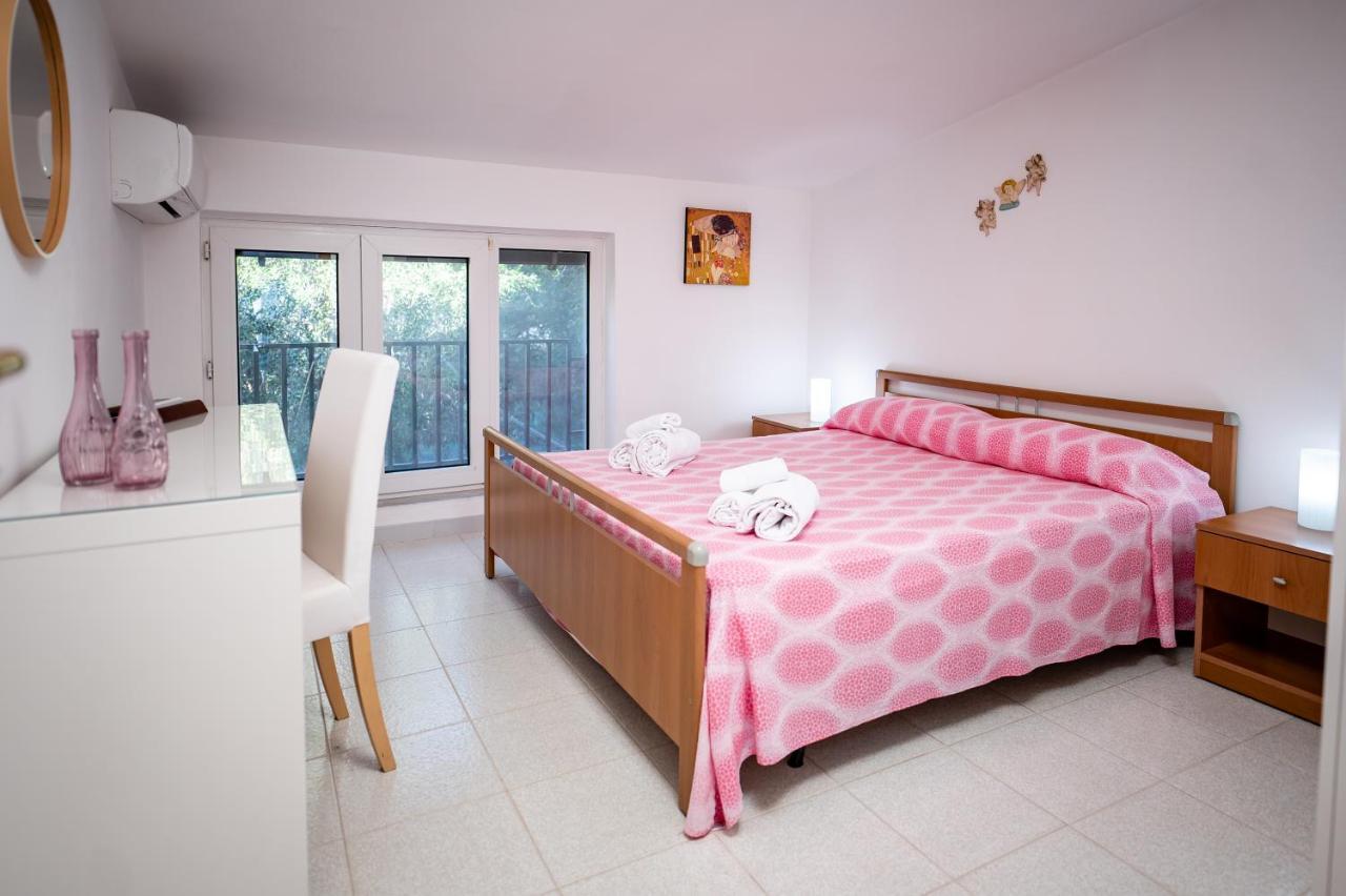 Apartmán La Casa Del Maestro Attico Pisciotta Exteriér fotografie